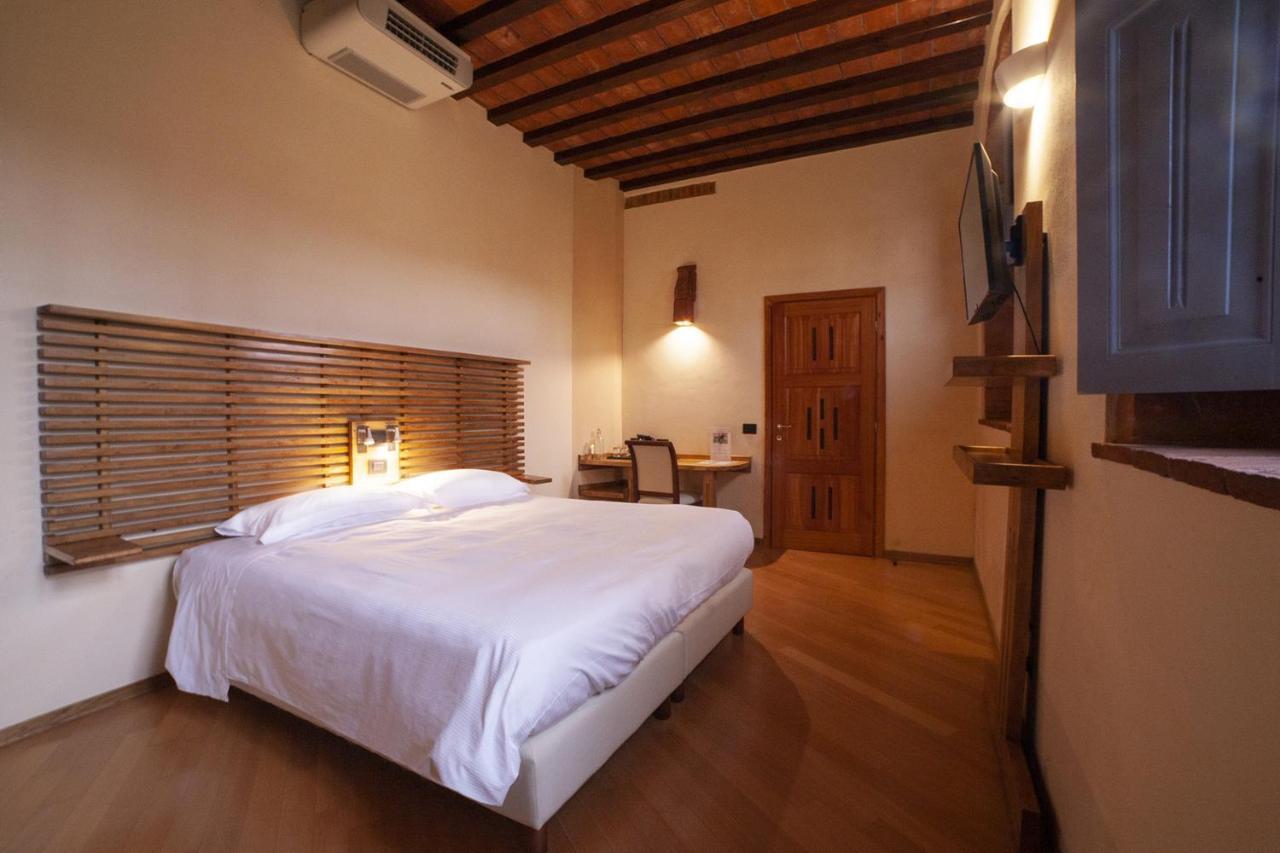 Agriturismo Cascina Farisengo Stagno Lombardo Exteriör bild